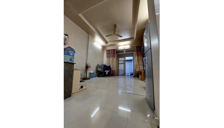 Ngộp  Âu Cơ - Views Tân Bình - 4,5x20m - 2  tầng - HXH Vô nhà
